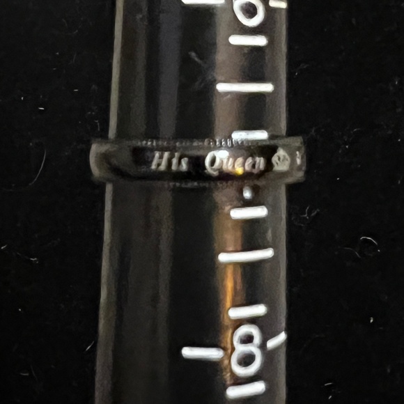 Elegant 'His Queen, Her King' Matching Ring Set with Blue and White Stones - Picture 3 of 7